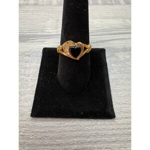 Vintage Avon Heart Ring Gold Tone Black Heart Stone with Rhinestones Size 8.5